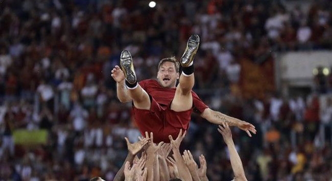 Ο Τότι έκανε την ΑΠΟΚΑΛΥΨΗ για το μέλλον του πίσω από τις κάμερες! Ο Τότι έκανε την ΑΠΟΚΑΛΥΨΗ για το μέλλον του πίσω από τις κάμερες!