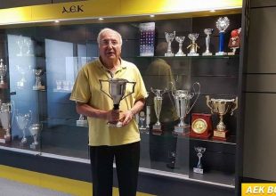 «Δώρο» Μπαμπανικολού στην ΑΕΚ