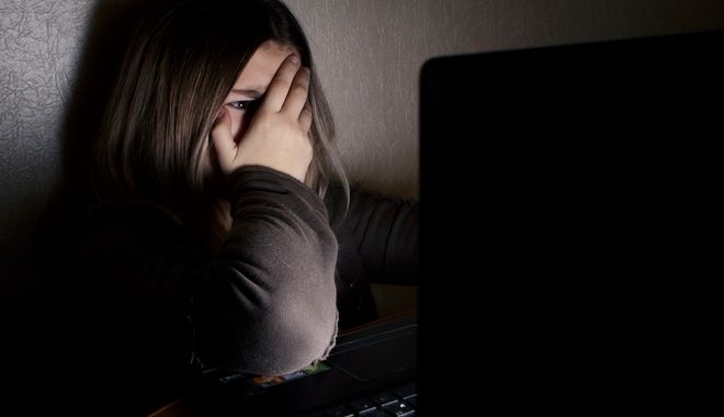 «Μπλε Φάλαινα»: Πως λειτουργούν οι διαχειριστές, τι ζητάνε από τα παιδιά