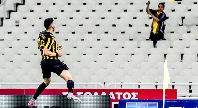 Μεγάλη και δίκαιη νίκη (ΠΑΡΑΚΑΜΕΡΑ)