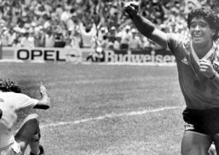 Μαραντόνα: “Σκάσε και πανηγύριζε”