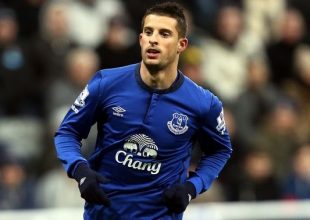 Ανανεώνει με Έβερτον ο Μιραλάς