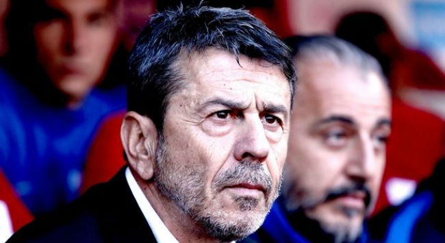 Απαντά στις 17 Μαΐου ο Πετράκης