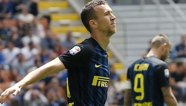 Ο Μουρίνιο παίρνει τον Πέρισιτς στη Γιουνάιτεντ Ο Μουρίνιο παίρνει τον Πέρισιτς στη Γιουνάιτεντ