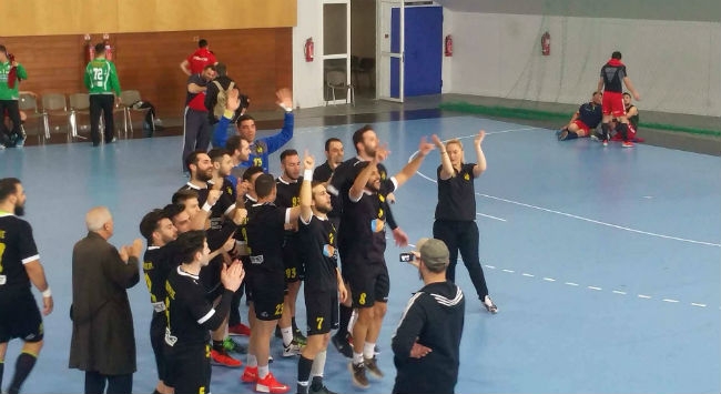 Ένα με τον κόσμο οι μάγκες! (VIDEO)