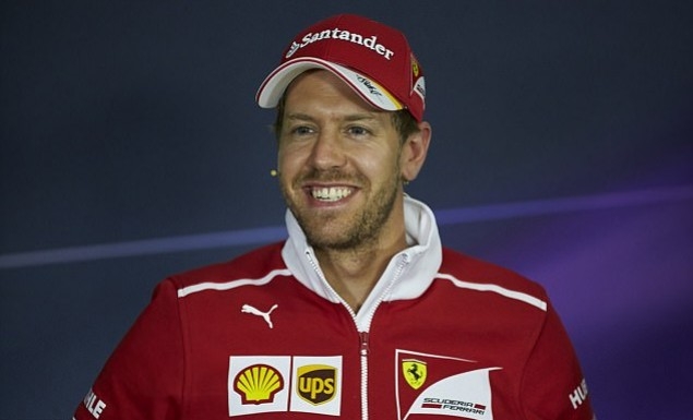 Στην προπόνηση της Μπαρτσελόνα ο Σεμπάστιαν Φέτελ (pic) Στην προπόνηση της Μπαρτσελόνα ο Σεμπάστιαν Φέτελ (pic)