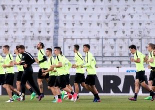 Στα Σπάτα μαζεύει τα κομμάτια της