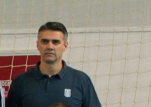 Πέφτουν οι υπογραφές με τον Γραμματικό