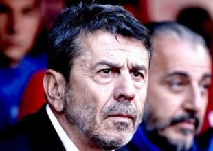 Ειρωνική διάψευση για τα σενάρια περί Πετράκη