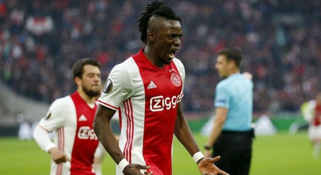 Ο Άγιαξ διέσυρε την Λυών Ο Άγιαξ διέσυρε την Λυών