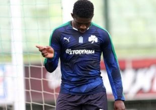 Ο Μαμούτε πάει να ρίξει… ιστορική ομάδα!