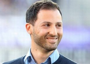 Προπονητής ετών 31 στην Σάλκε