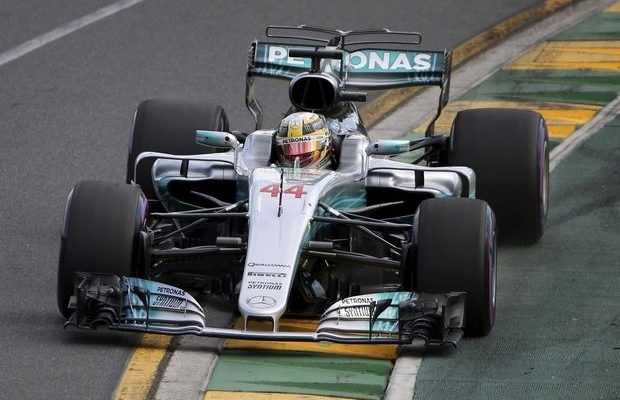 «Επίθεση» σε Hamilton