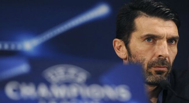 Μπουφόν: “Σταματάω μετά το Μουντιάλ, εκτός κι αν…”