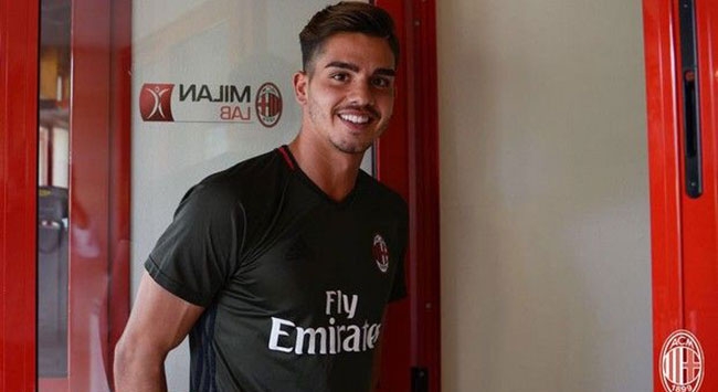 Στη Μίλαν ο Αντρέ Σίλβα