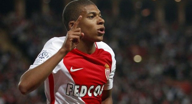 Η Παρί “τρελάθηκε”: ποσό-ΡΕΚΟΡ και παίκτη για Εμ’Μπαπέ!