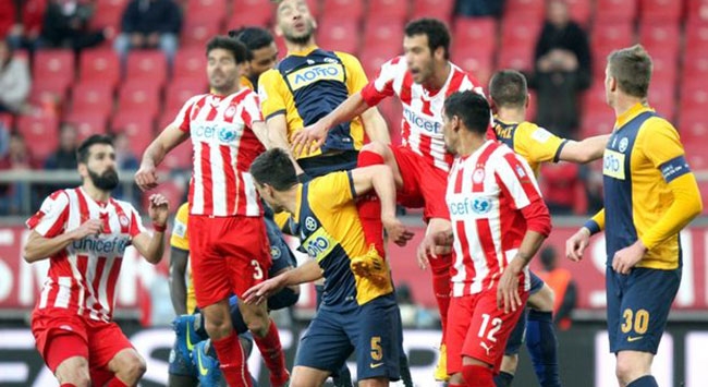 Πρώτος σκόρερ στην Ελλάδα, άσφαιρος εδώ και δυο χρόνια! Πρώτος σκόρερ στην Ελλάδα, άσφαιρος εδώ και δυο χρόνια!