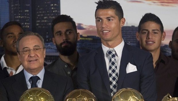 Η Ρεάλ δίνει προθεσμία δύο εβδομάδων στον Ρονάλντο Η Ρεάλ δίνει προθεσμία δύο εβδομάδων στον Ρονάλντο