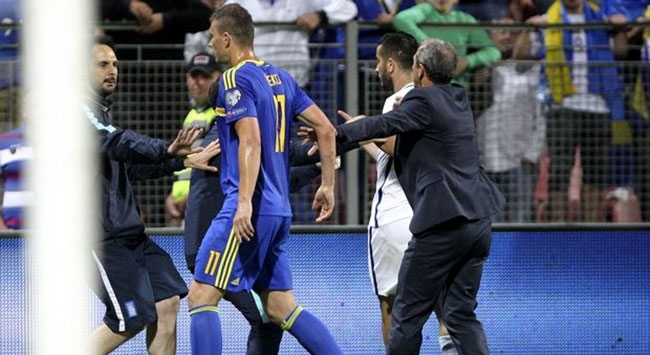 Ανακοίνωση Βοσνίας: “Συγγνώμη, αλλά προκάλεσε η Εθνική Ελλάδας και ο Μανωλάς”