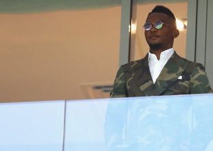 Ο Ετό μας “χάζεψε” με το στρατιωτικό ντύσιμό του!