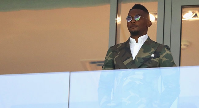 Ο Ετό μας “χάζεψε” με το στρατιωτικό ντύσιμό του!