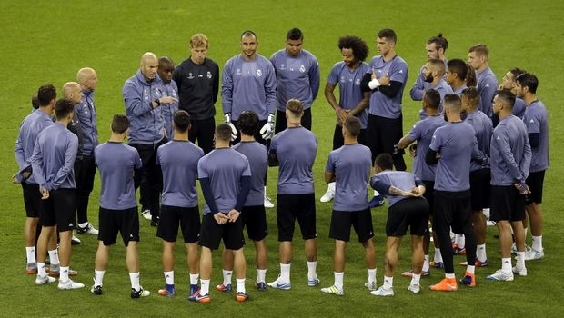 Με ενεργή συμμετοχή Ζιντάν η προπόνηση της Ρεάλ