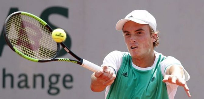 Στο κυρίως ταμπλό του Γουΐμπλεντον ο Τσιτσιπάς