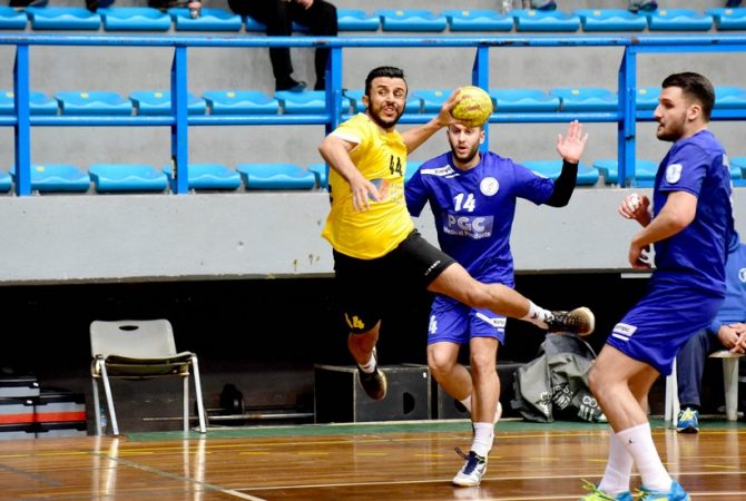 Προς παραμονή ο Χόγκας