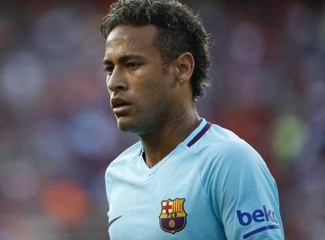 Η Μπαρτσελόνα θα καταγγείλει την Παρί στην UEFA για τον Νεϊμάρ