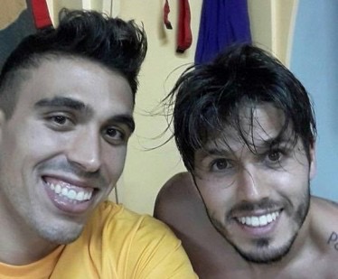 Χαμόγελα για “Κλώνα” – Πατίτο Χαμόγελα για “Κλώνα” – Πατίτο