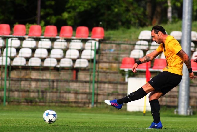 Αλμέιδα: «Να επιβάλουμε το παιχνίδι μας κόντρα στην ΤΣΣΚΑ» Αλμέιδα: «Να επιβάλουμε το παιχνίδι μας κόντρα στην ΤΣΣΚΑ»