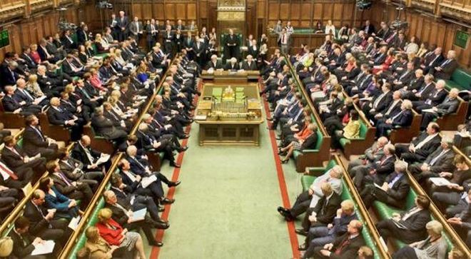 Βρετανία: Το κοινοβούλιο εκκενώθηκε έπειτα από συναγερμό πυρκαγιάς