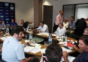 Καταψηφίστηκε η πρόταση για τους εφτά ξένους