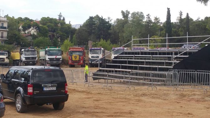 Όλα έτοιμα στον Ναό! (PICS)