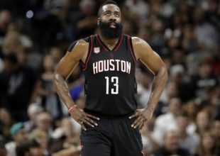 Στριπτιτζάδικο στο Χιούστον κρέμασε την φανέλα του Χάρντεν