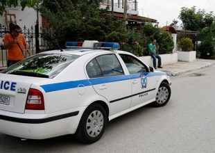Άγρια δολοφονία γυναίκας στο Περιστέρι: Βρέθηκε κατακρεουργημένη