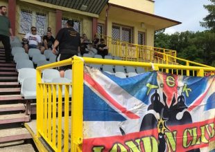 Η Original Λονδίνου κόβει πίτα (ΦΩΤΟ)