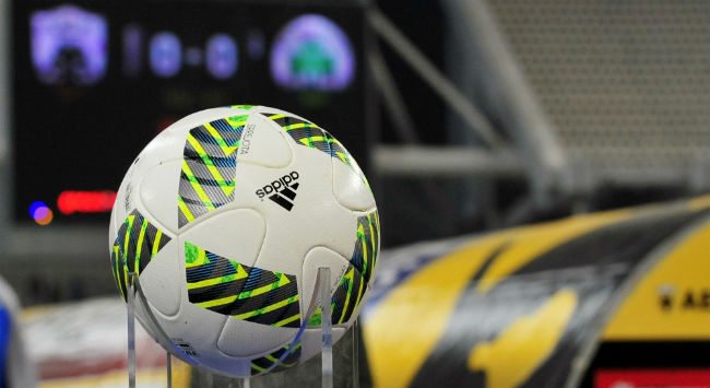 Football League: Σε τρεις δόσεις η τελευταία αγωνιστική