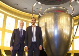 Ροσονέρο ο Μπονούτσι!