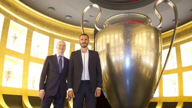 Ροσονέρο ο Μπονούτσι!