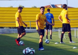 «Θα μπει ένα τέλος στα πρωταθλήματα που παίρνει ο Ολυμπιακός»