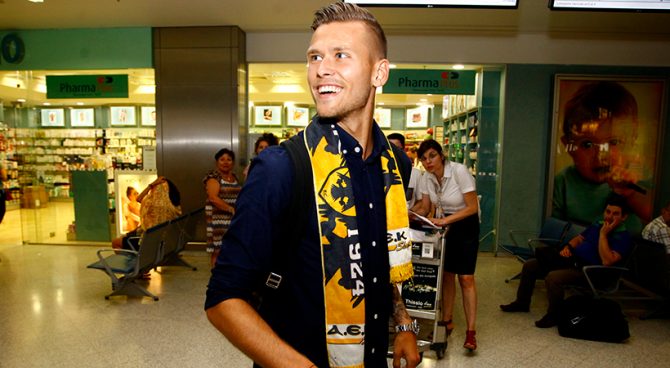 Περνάει τις εξετάσεις και πάει να υπογράψει ο Τρόιστασον!