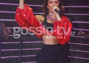 Sexy στην σκηνή η Έλενα Τσαγκρινού