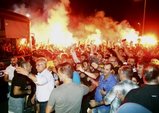 Βίντεο απ’ την υποδοχή του Αραούχο από τον κόσμο της ΑΕΚ