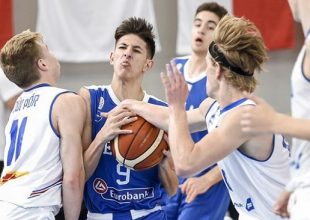 Με Ουκρανία στους “8” η Εθνική Παίδων