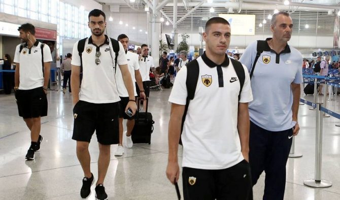 Η αναχώρηση της ΑΕΚ για Ρωσία (PICS)