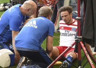 Υπέστη ρήξη χιαστού ενώ πανηγύριζε γκολ του Αμβούργου