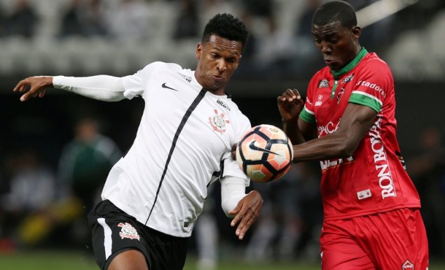 «Ενδιαφέρον της ΑΕΚ για Αρμπολέδα»