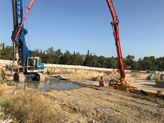 Πέφτουν τα… τσιμέντα στην «Αγιά Σοφιά» (VIDEO + PICS)