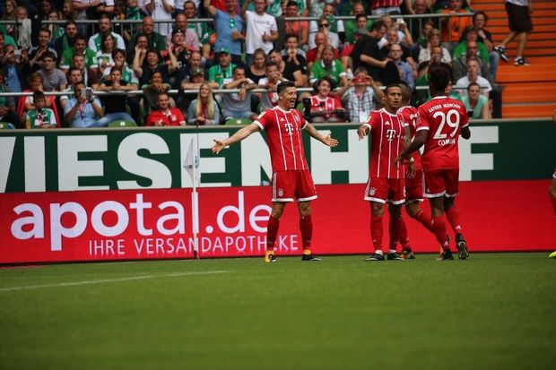 Με “τακουνάκι” του Λεβαντόβσκι η Μπάγερν Με “τακουνάκι” του Λεβαντόβσκι η Μπάγερν